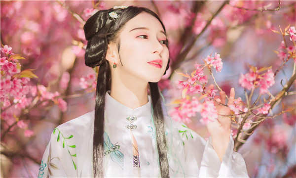 泸水供卵试管婴儿：助您实现家庭梦想的科学方案